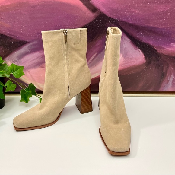 SAM EDELMAN Ivette Square Toe Ankle Boots in Sesame Suede Size 9 - Picture 5 of 16